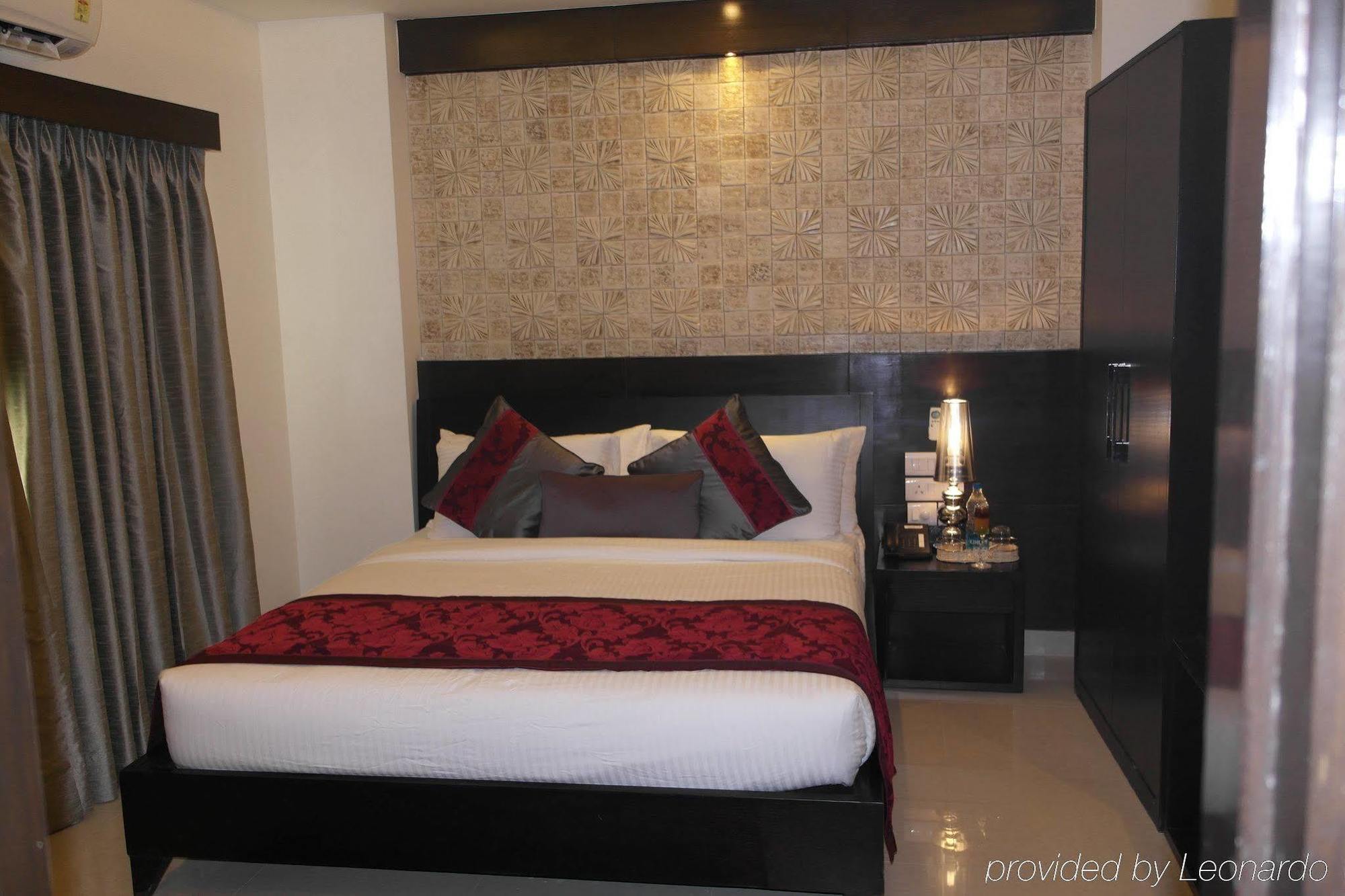 Bhawna Clarks Inn Agra Bagian luar foto